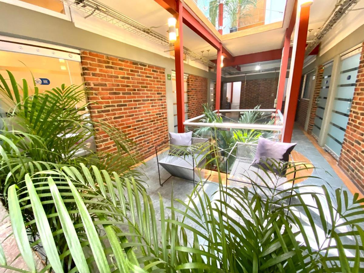 Roomies Hostel Reforma-El Angel 멕시코 시 외부 사진